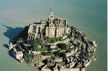 Le Mont Saint-Michel, merveille du monde - 
