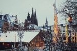 Eislaufbahn Heumarkt Altstadt Weihnachtsmarkt Dom