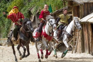 Guédelon et Provins, les machines à remonter le temps