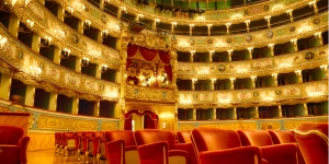 Italie musicale et théâtrale